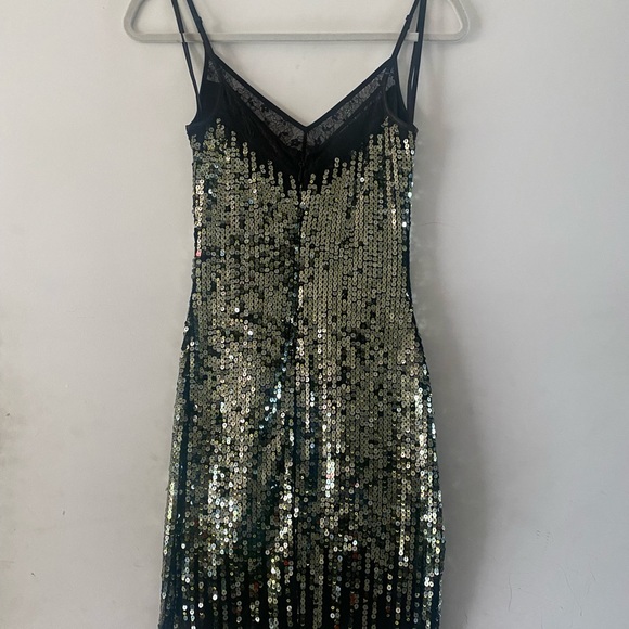 Like new sequin & lace cocktail dress - Picture 5 of 5